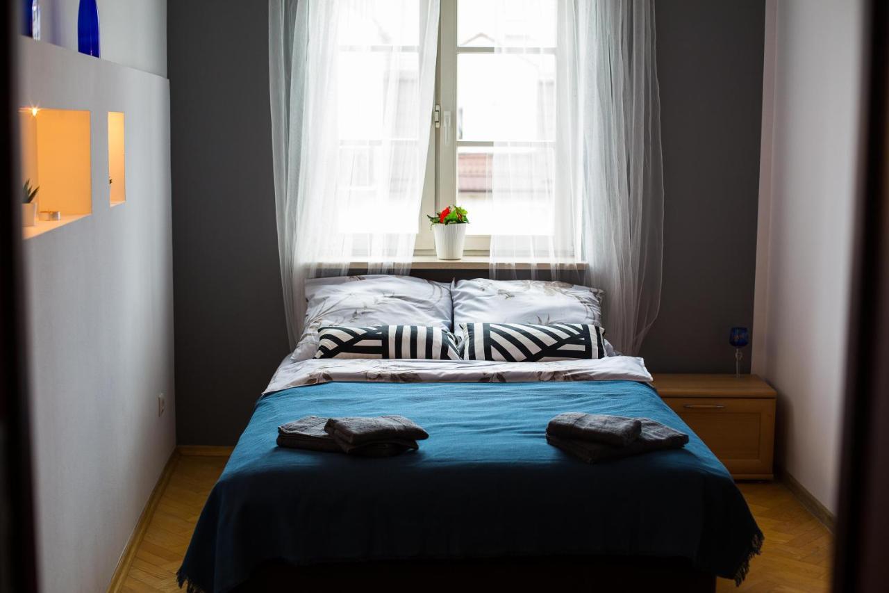 V Hostel Βαρσοβία Εξωτερικό φωτογραφία