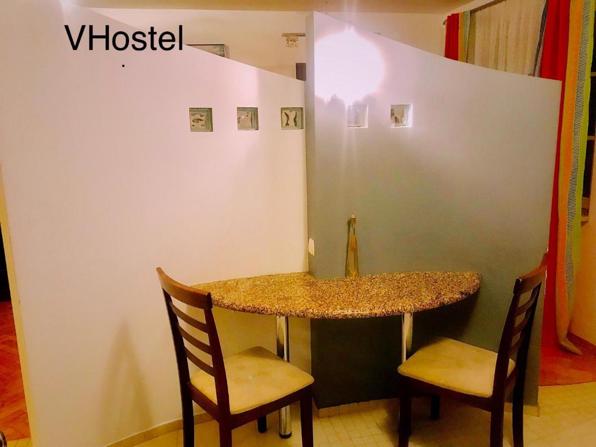 V Hostel Βαρσοβία Εξωτερικό φωτογραφία