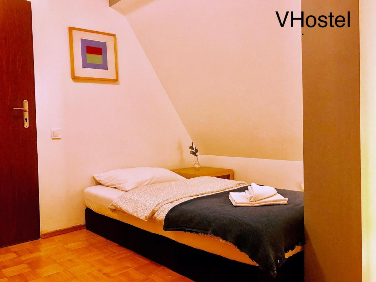 V Hostel Βαρσοβία Εξωτερικό φωτογραφία
