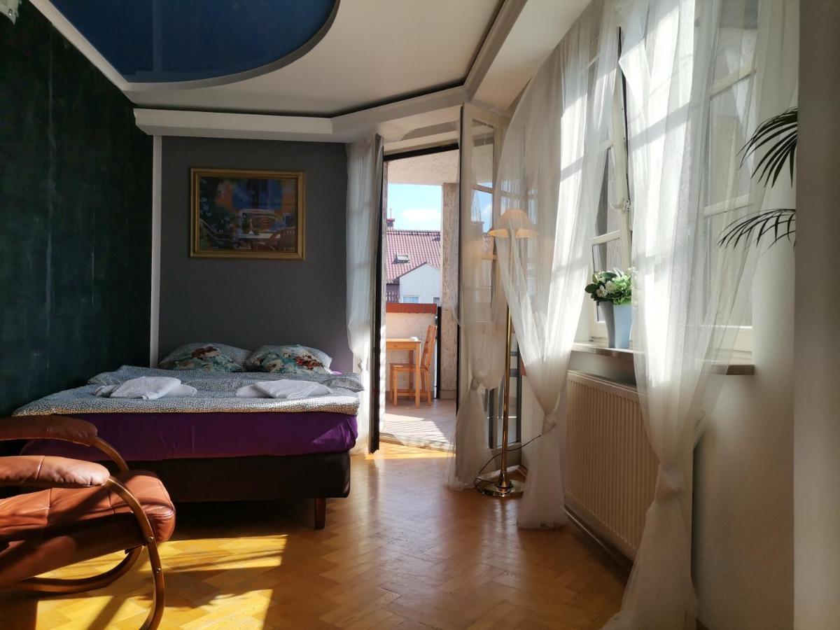 V Hostel Βαρσοβία Εξωτερικό φωτογραφία