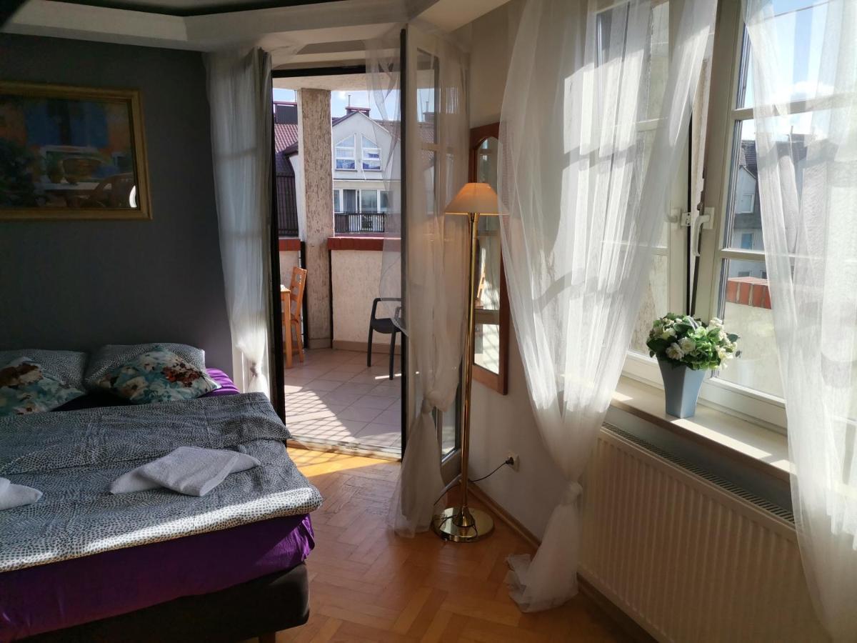V Hostel Βαρσοβία Εξωτερικό φωτογραφία